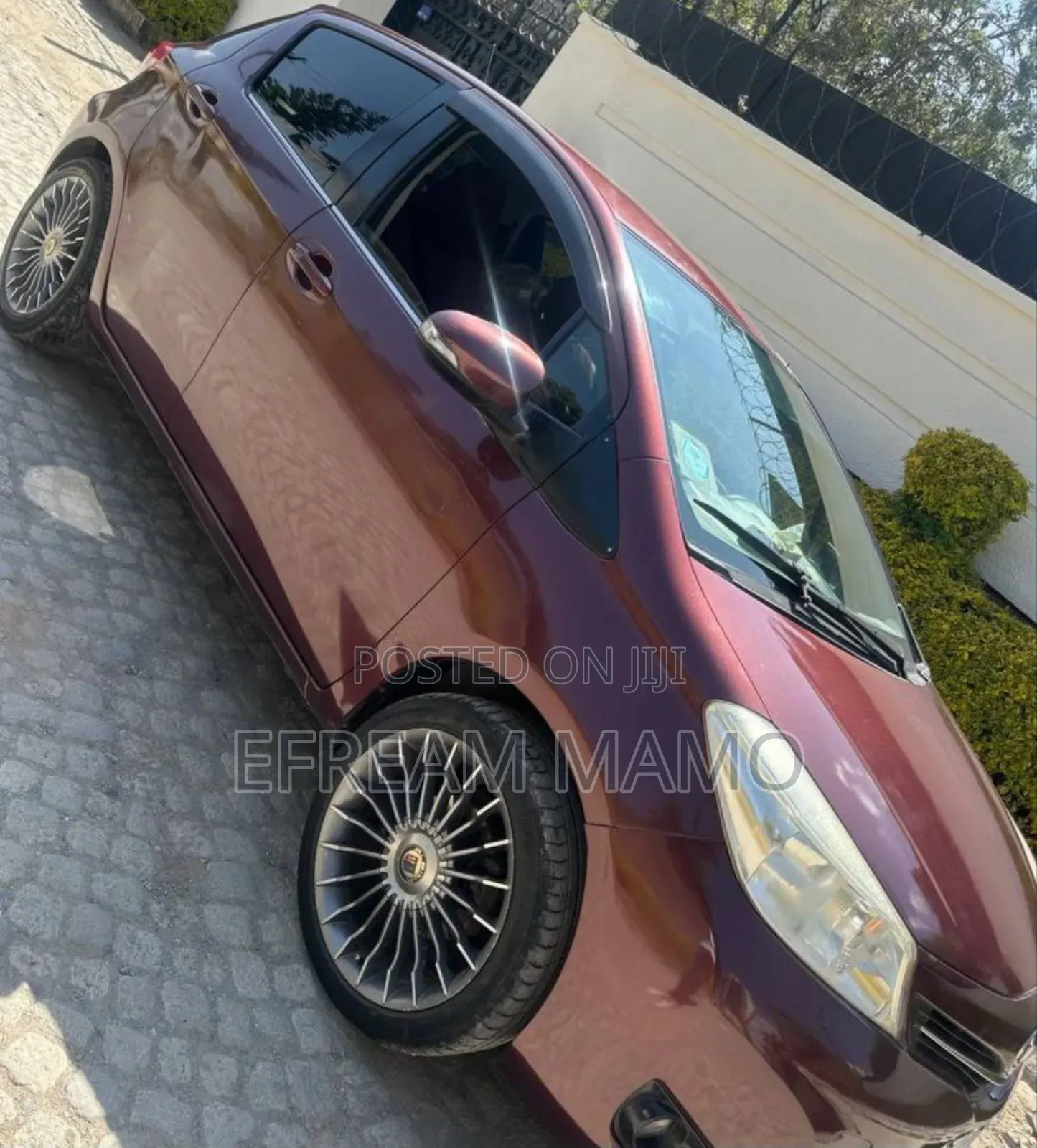 Toyota Yaris 2012 Red