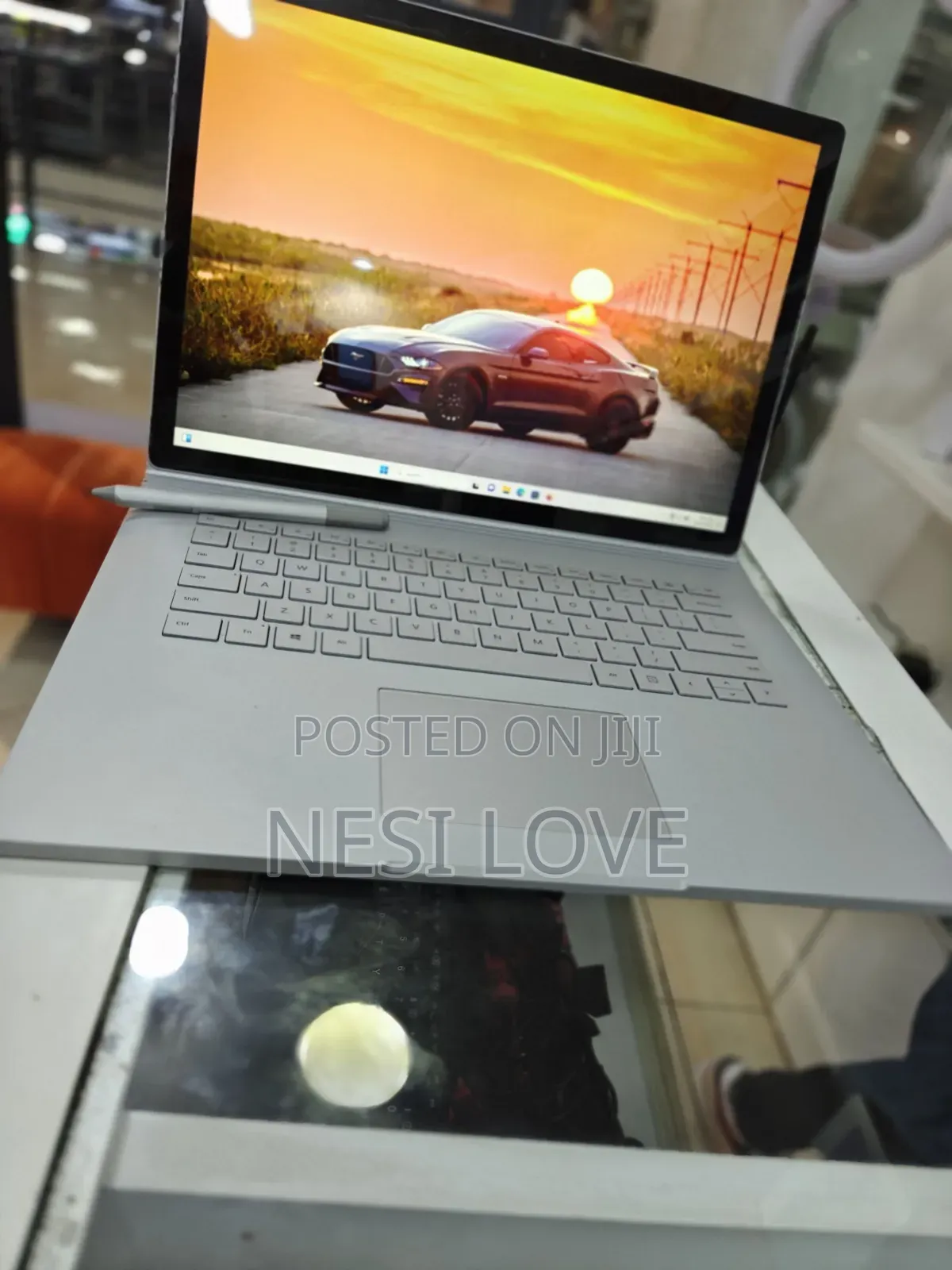 New Laptop Microsoft Surface Book 2 16GB Intel Core I7 SSD 512GB