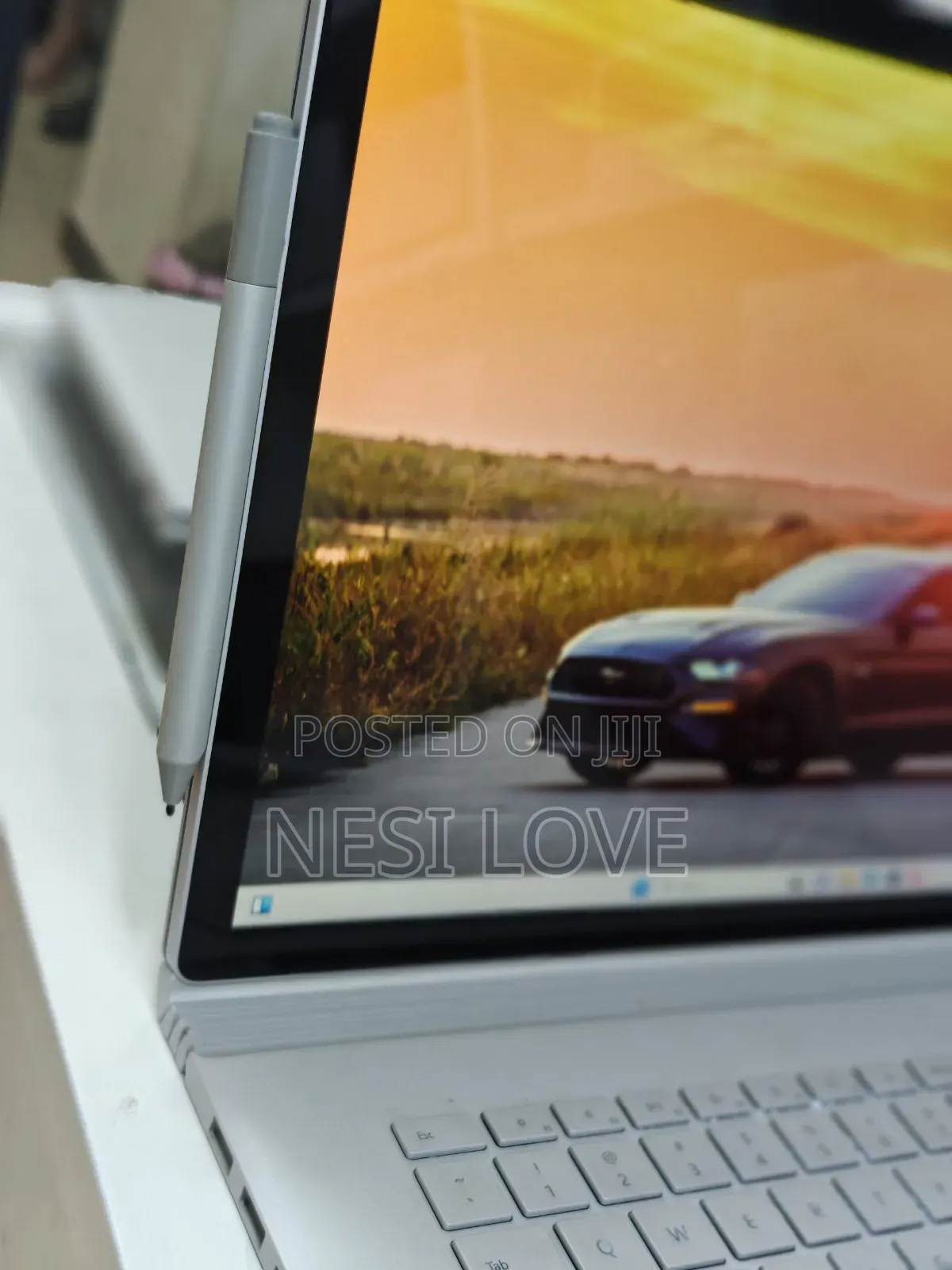 New Laptop Microsoft Surface Book 2 16GB Intel Core I7 SSD 512GB