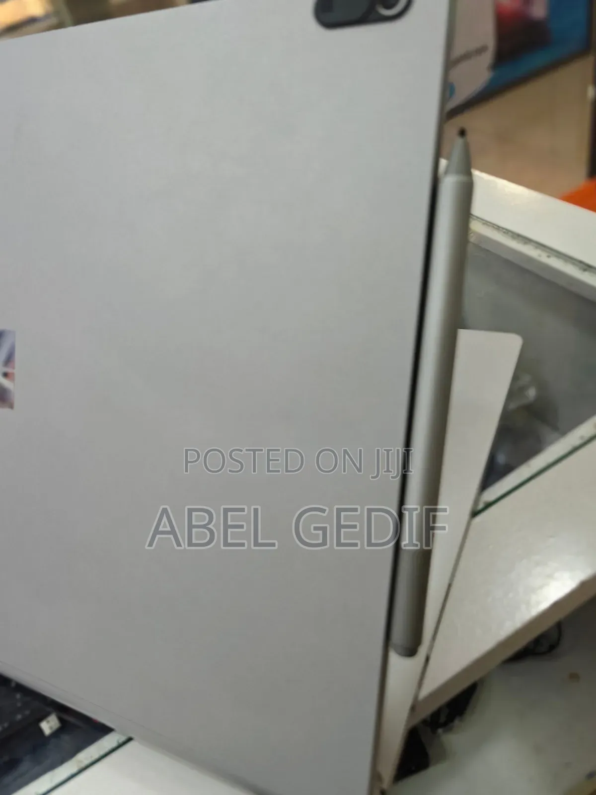 New Laptop Microsoft Surface Book 2 16GB Intel Core I7 SSD 512GB