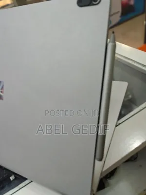 New Laptop Microsoft Surface Book 2 16GB Intel Core I7 SSD 512GB