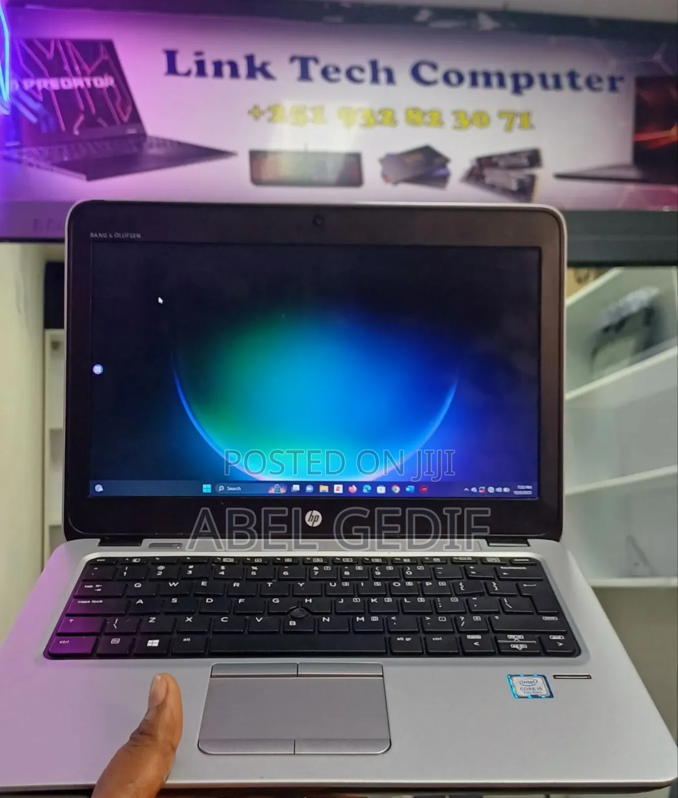 New Laptop HP EliteBook 820 G4 8GB Intel Core I5 SSD 512GB