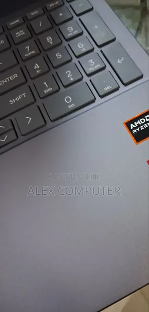 New Laptop HP Pavilion 15 32GB AMD Ryzen 5 SSD 512GB