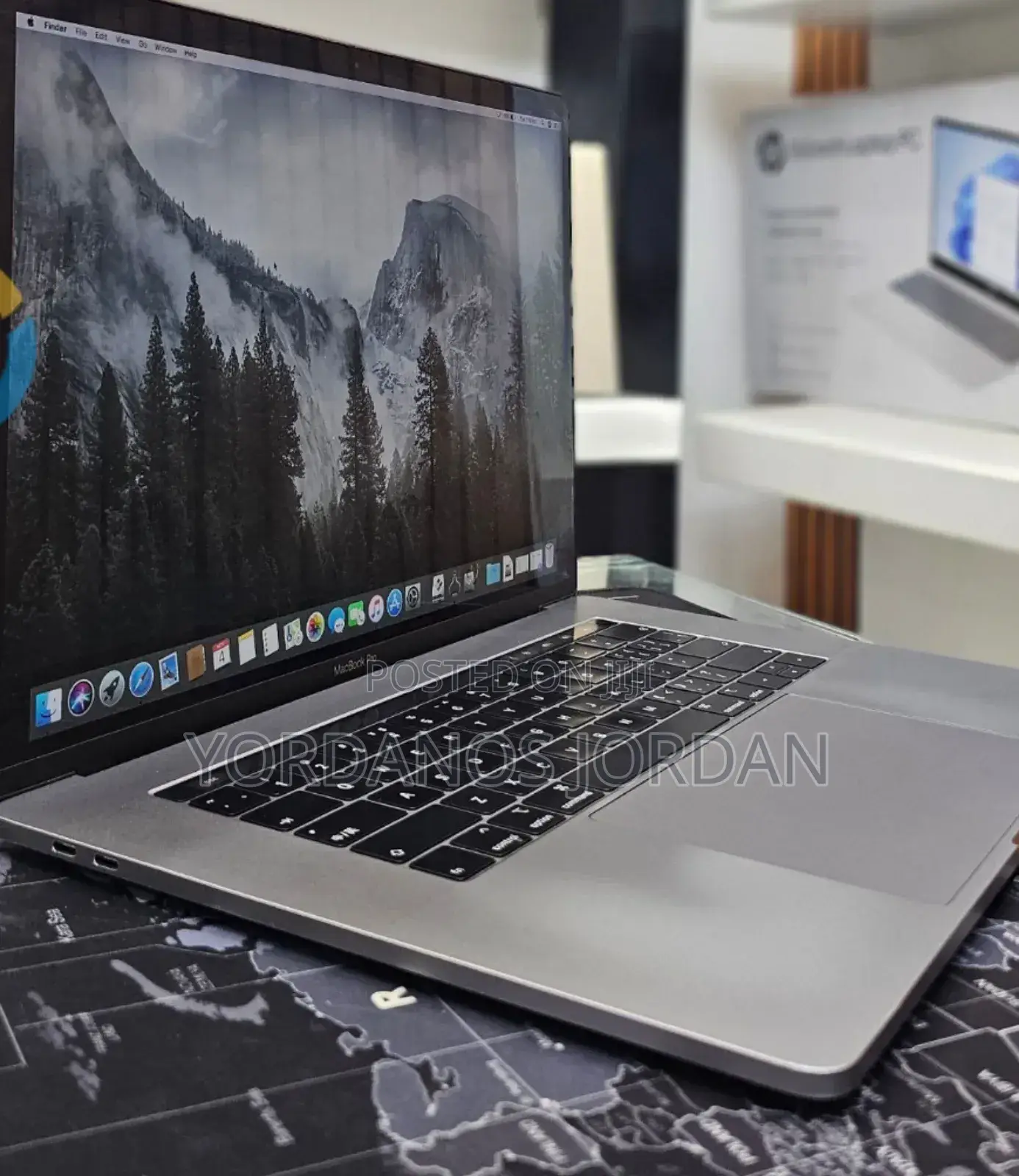 New Laptop Apple MacBook Pro 2019 16GB Intel Core I9 SSD 512GB