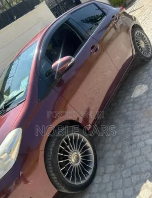 Toyota Yaris 2012 Burgundy