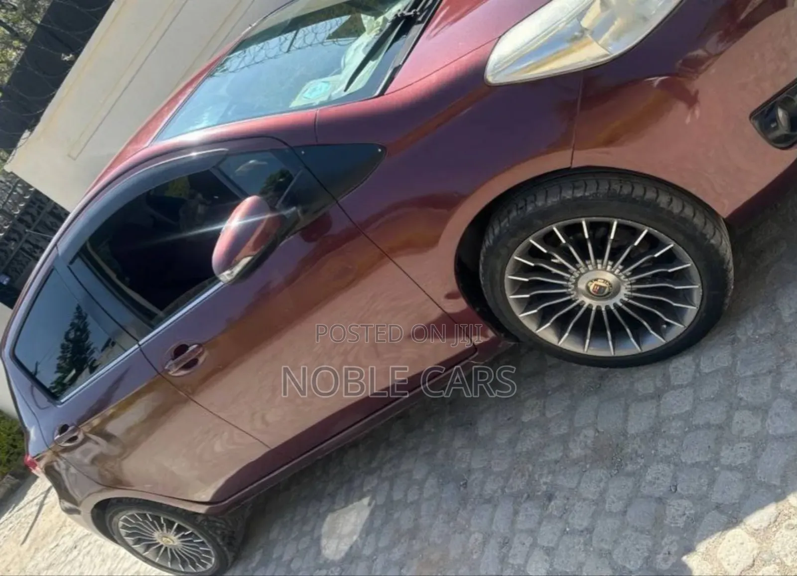 Toyota Yaris 2012 Burgundy