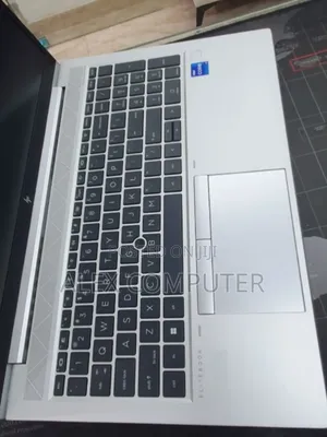 New Laptop HP EliteBook 850 G8 16GB Intel Core I7 SSD 512GB