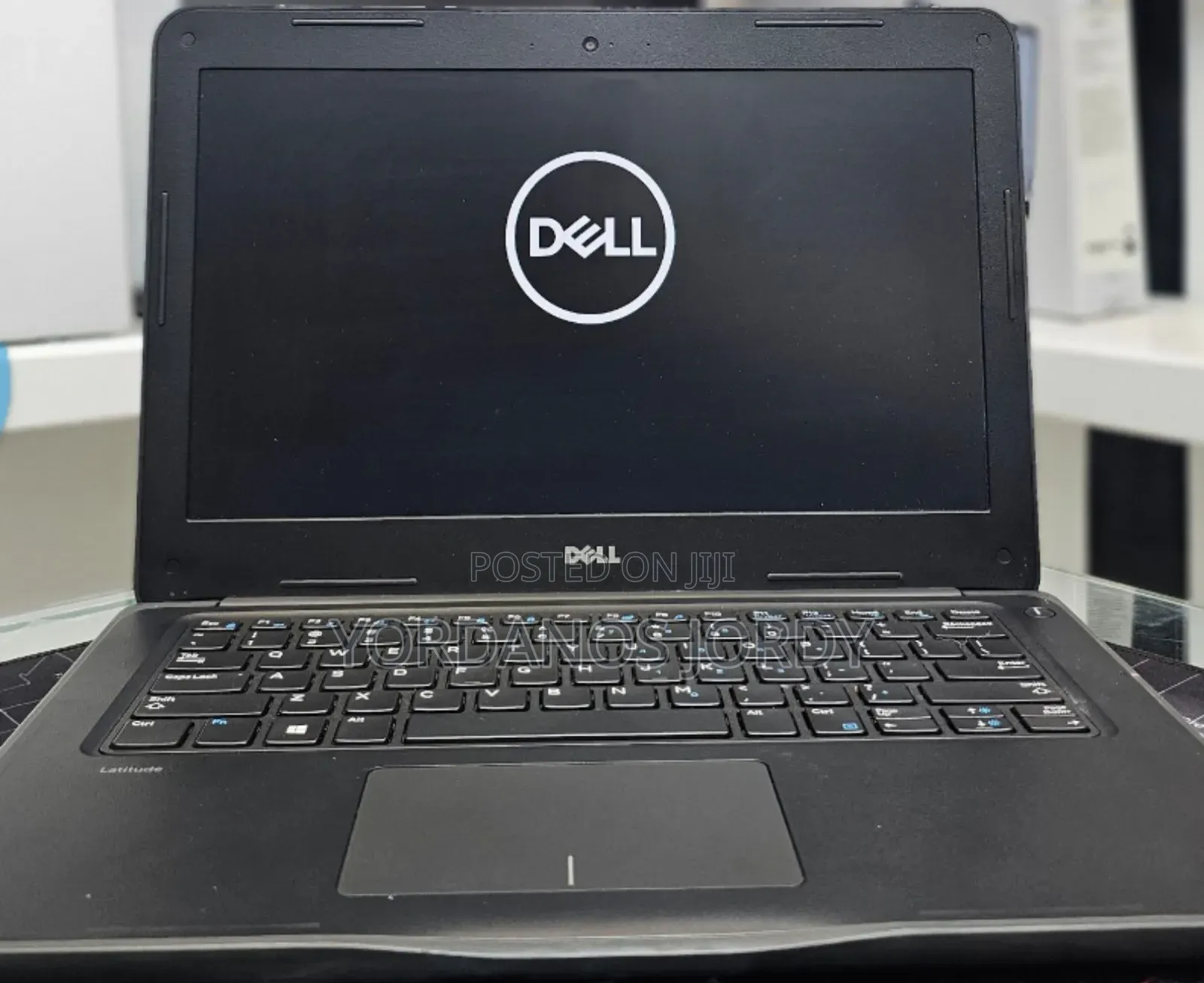 New Laptop Dell Latitude 3380 8GB Intel Core I5 SSD 256GB