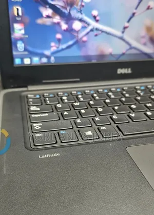 New Laptop Dell Latitude 3380 8GB Intel Core I5 SSD 256GB