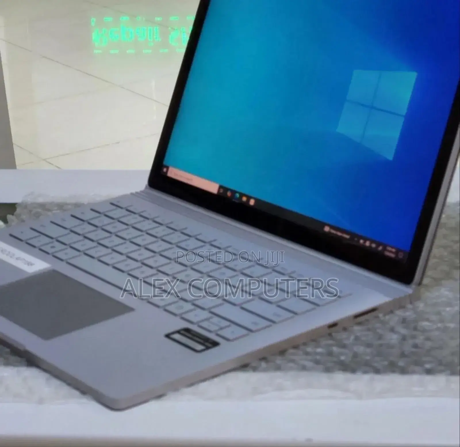 New Laptop Microsoft Surface Book 3 16GB Intel Core I7 SSD 256GB