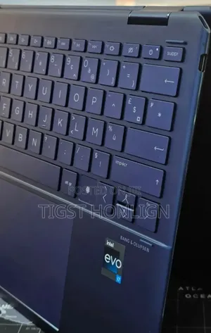 New Laptop HP Spectra 13 16GB Intel Core i7 SSD 512GB