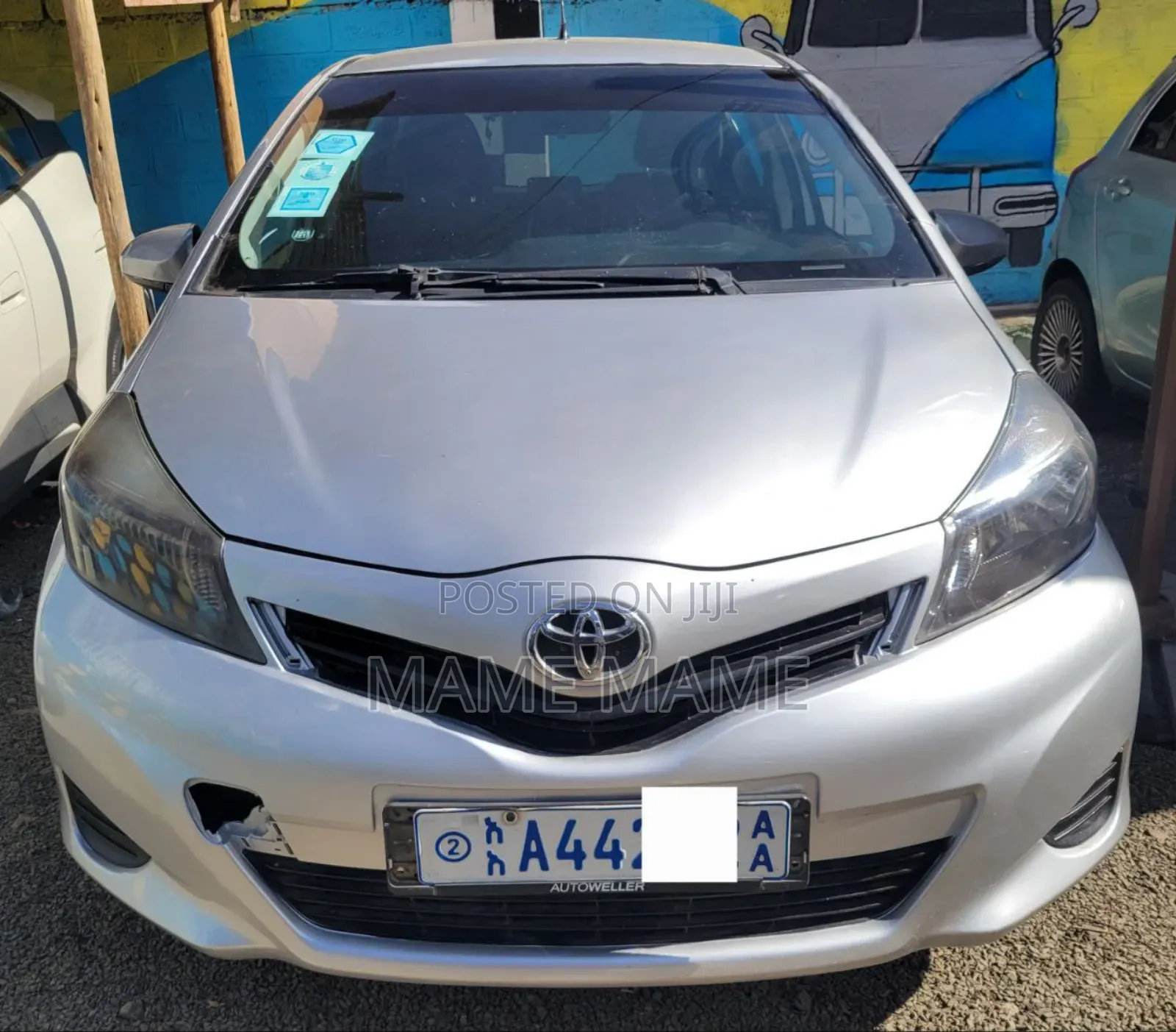Toyota Yaris 2012 Silver