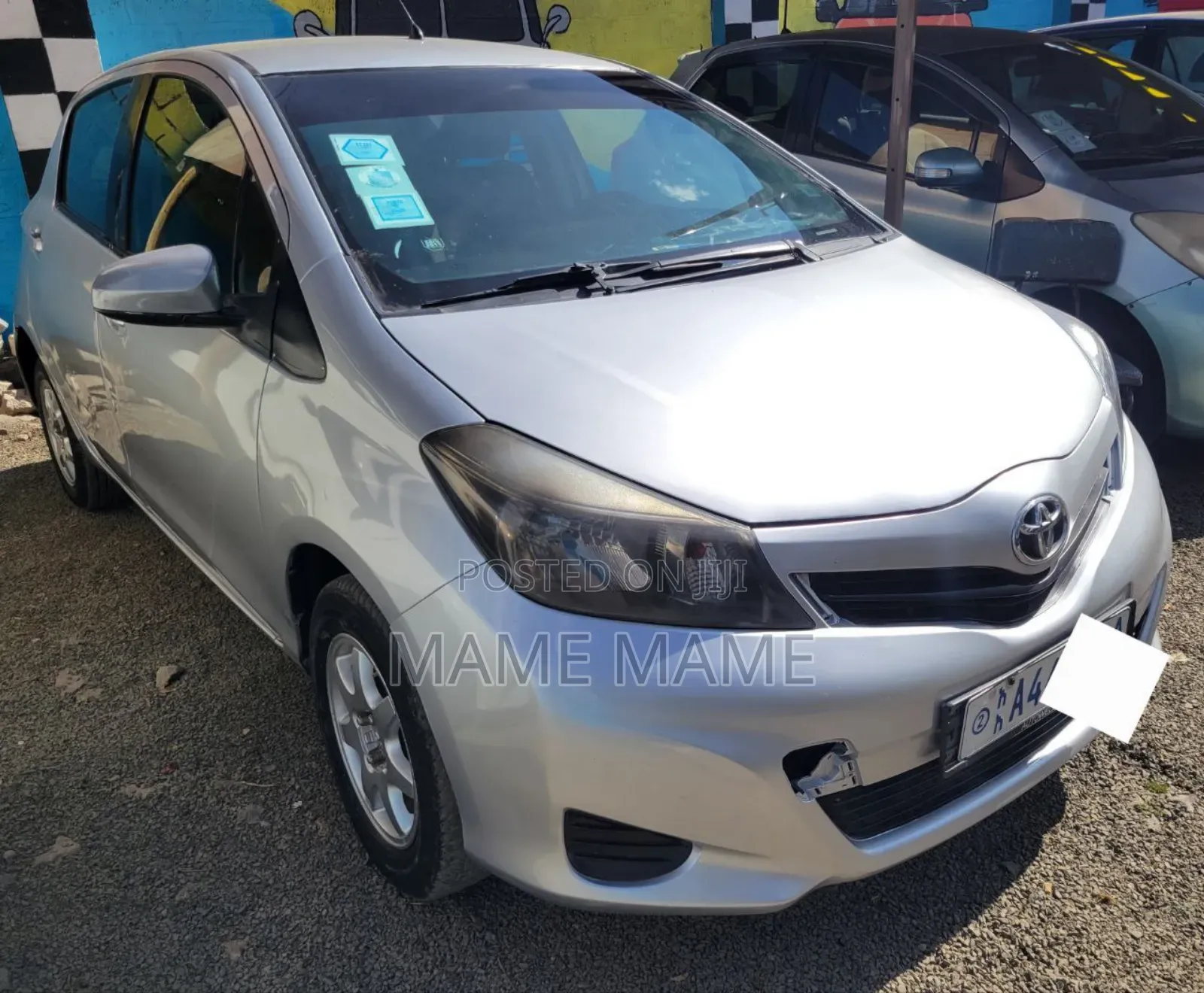 Toyota Yaris 2012 Silver