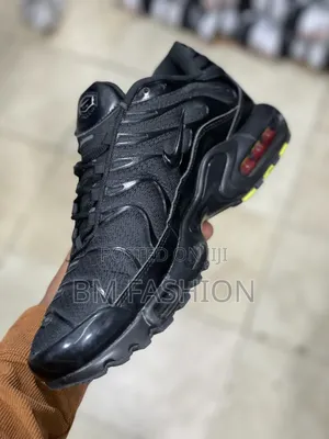 Nike Air Max Plus All Black