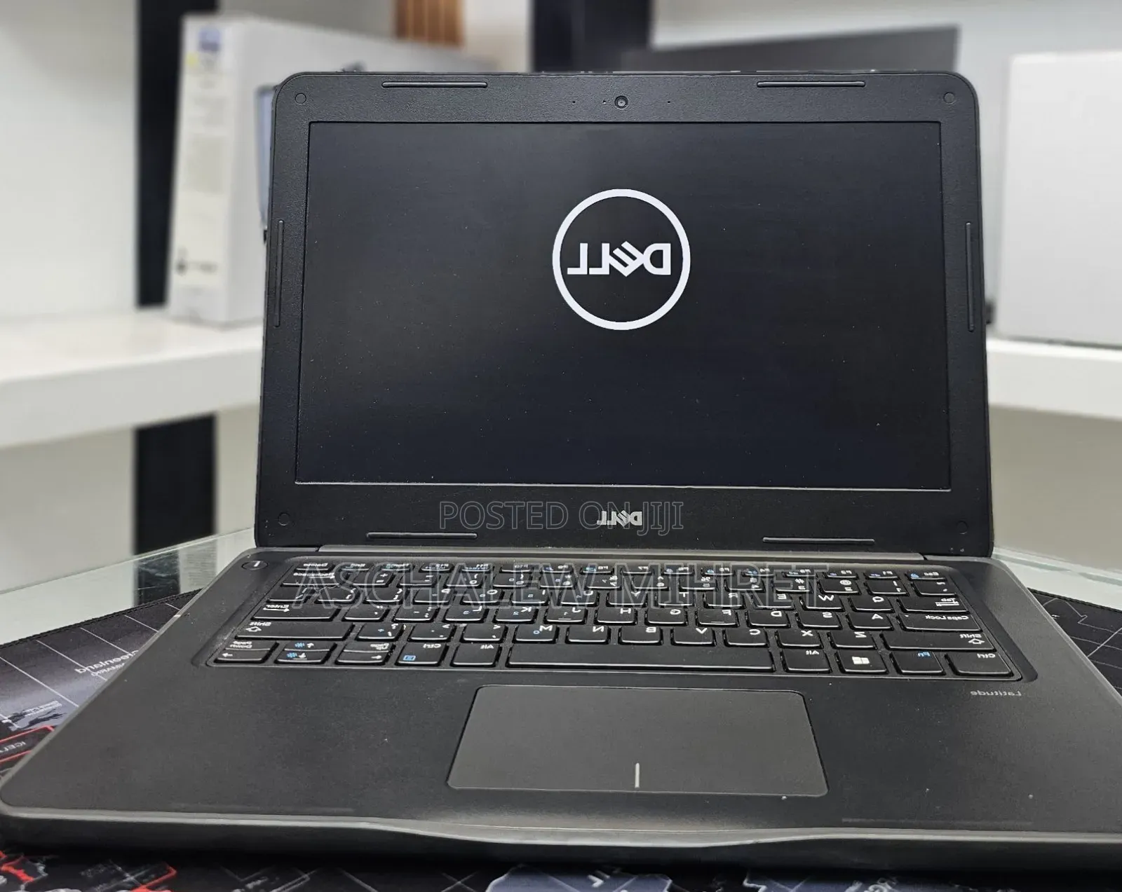 New Laptop Dell Latitude 3380 8GB Intel Core I5 SSD 256GB