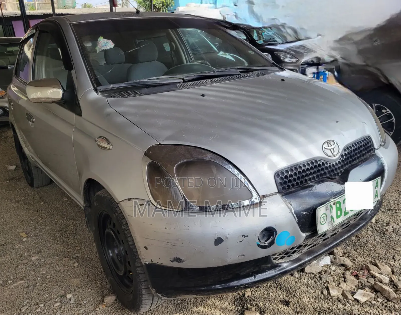 Toyota Vitz 2001 Silver
