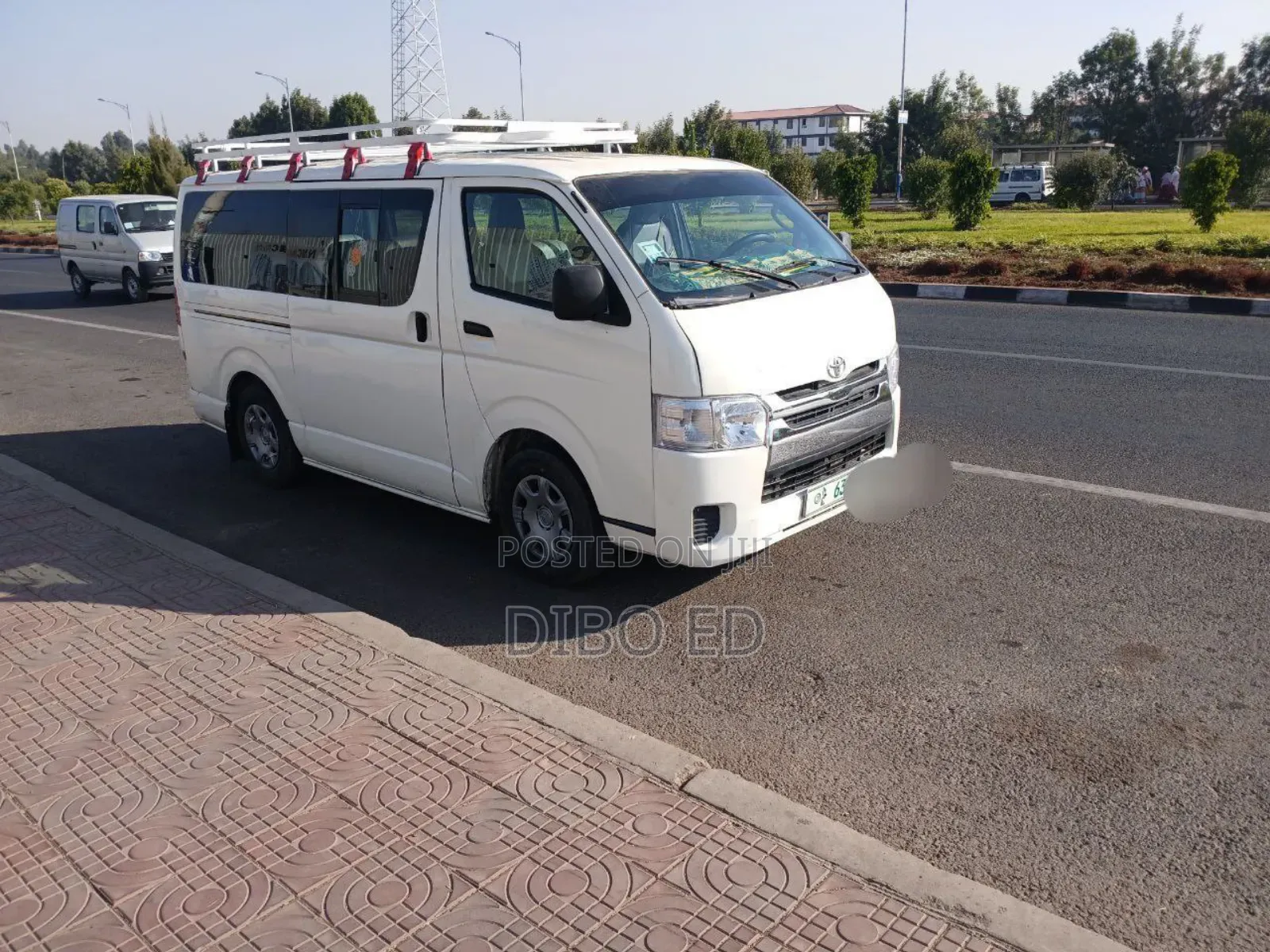 Toyota HiAce 2007 White
