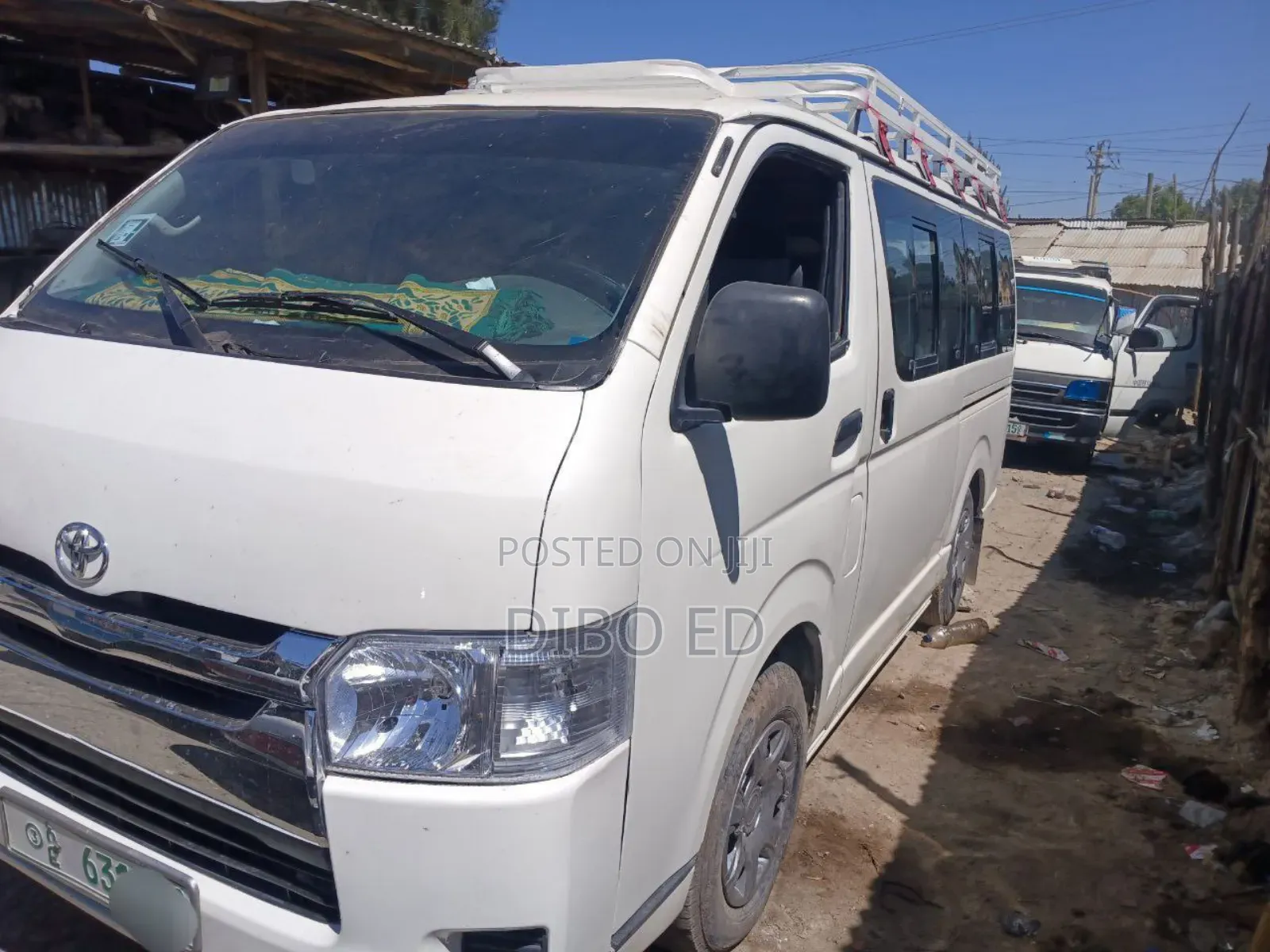 Toyota HiAce 2007 White