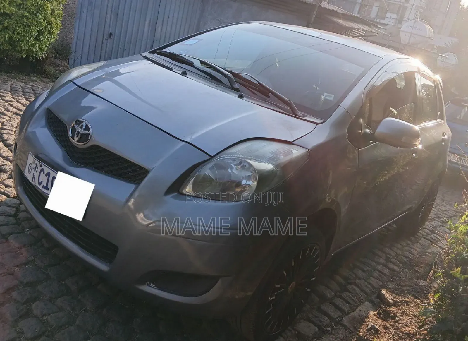 Toyota Yaris 2010 Silver