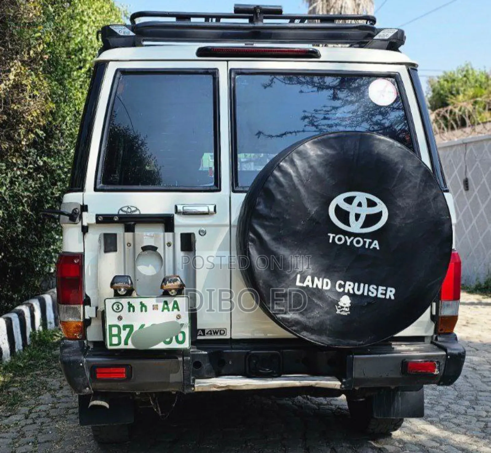 Toyota Land Cruiser 2014 White