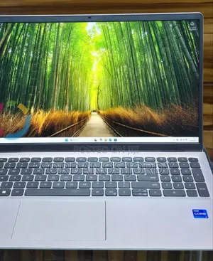 New Laptop Dell Inspiron 15 16GB Intel Core I7 SSD 512GB