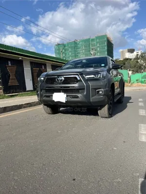Toyota Hilux 2025 Gray