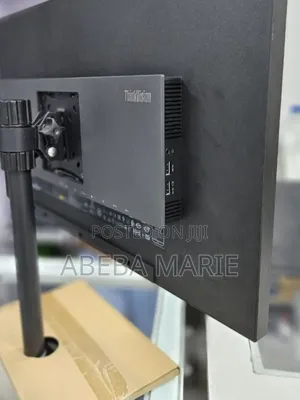 Photo - Lenovo Thinkvision