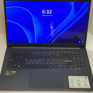 Photo - New Laptop Asus 16GB AMD Ryzen 7 SSD 512GB