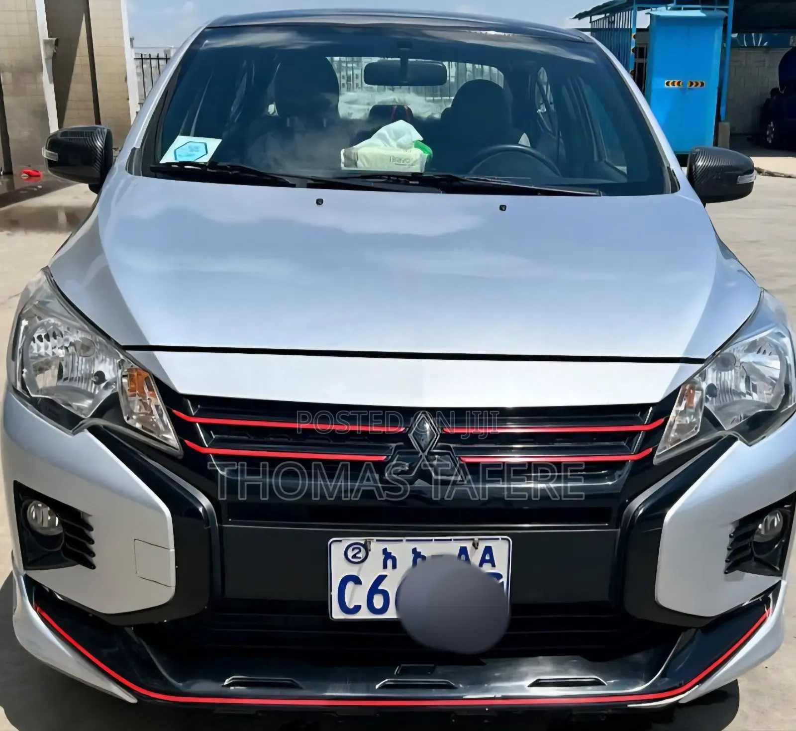 Mitsubishi Attrage 2023 Silver