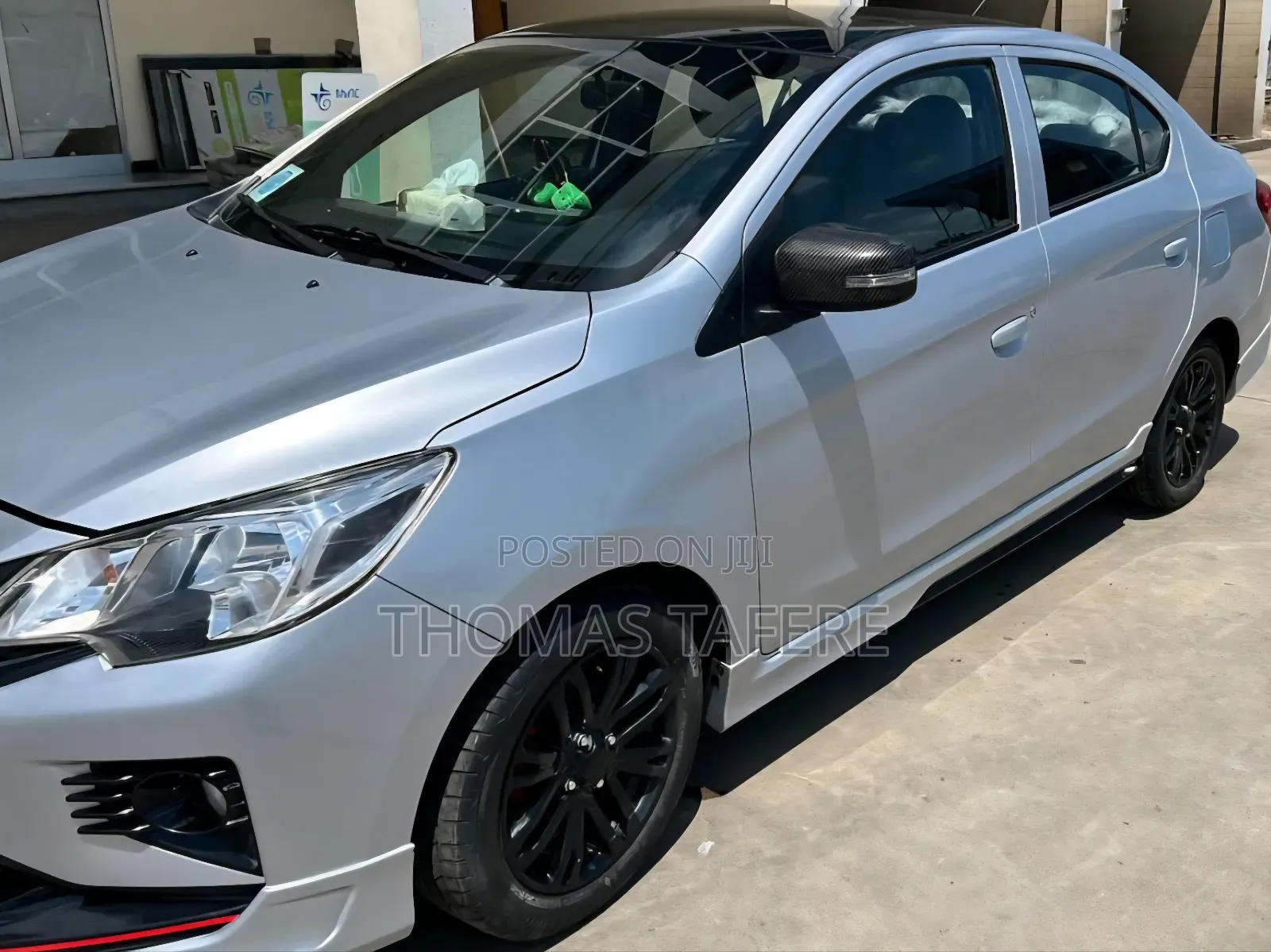 Mitsubishi Attrage 2023 Silver