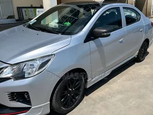 Mitsubishi Attrage 2023 Silver