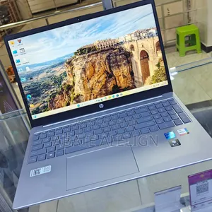 New Laptop HP Stream Notebook 16GB Intel Core I5 SSD 512GB