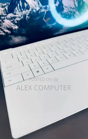 New Laptop Dell XPS 13 16GB Intel Core I7 SSD 512GB