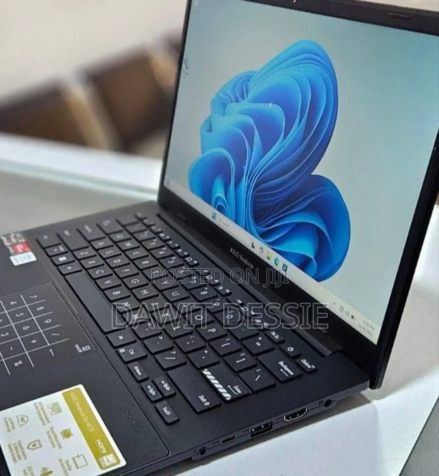 New Laptop Asus 16GB AMD Ryzen 5 SSD 512GB