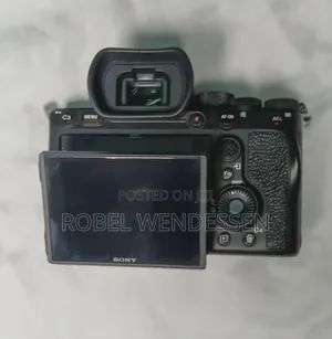 Sony A7r Mark4 Camera 28-70mm Kit Lens