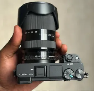 Sony A6300 Camera 18-200mm Lens
