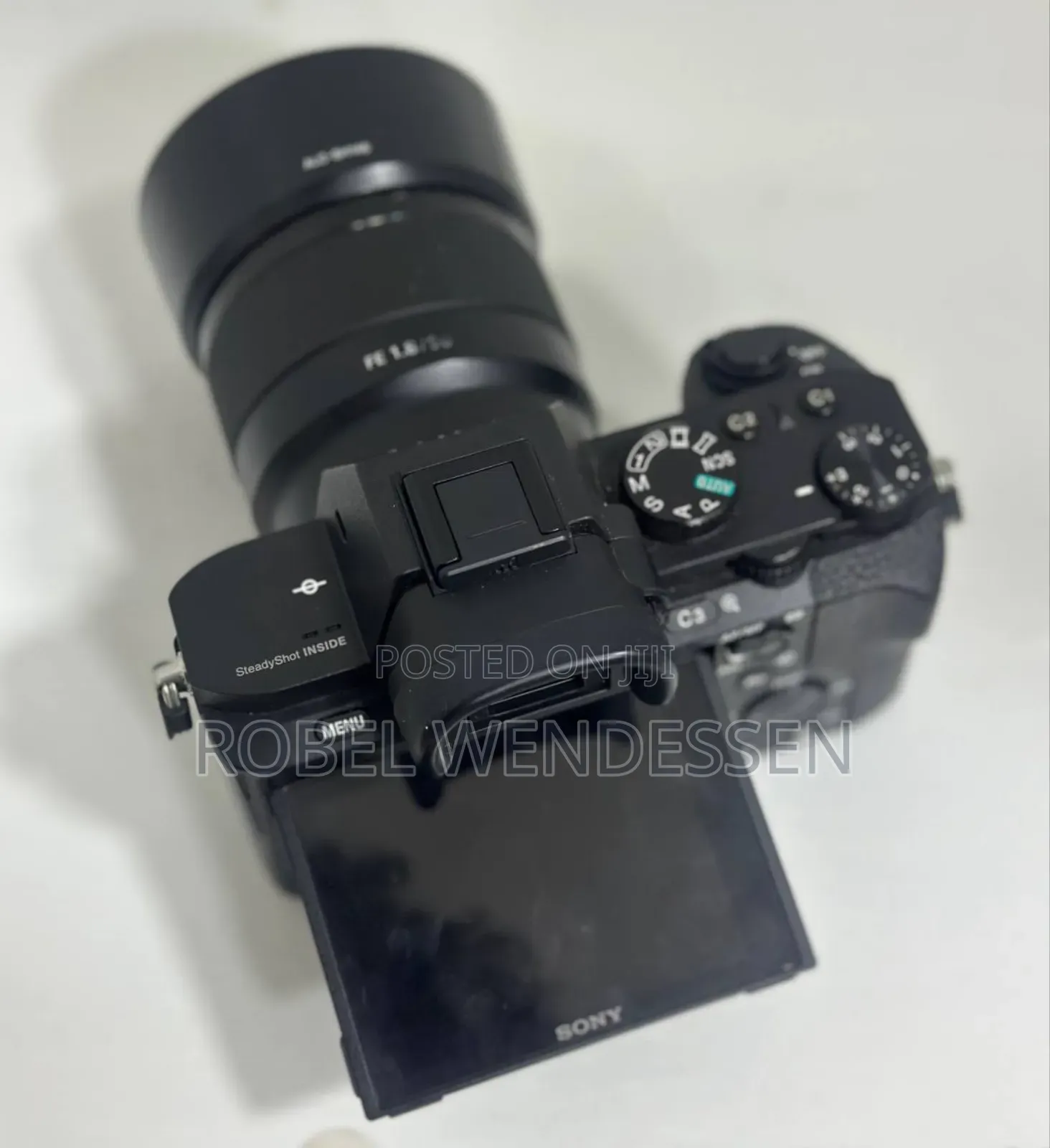 Sony A7 Mark 2 50mm F/1.8 Lens 2 Batteries Charger Bag