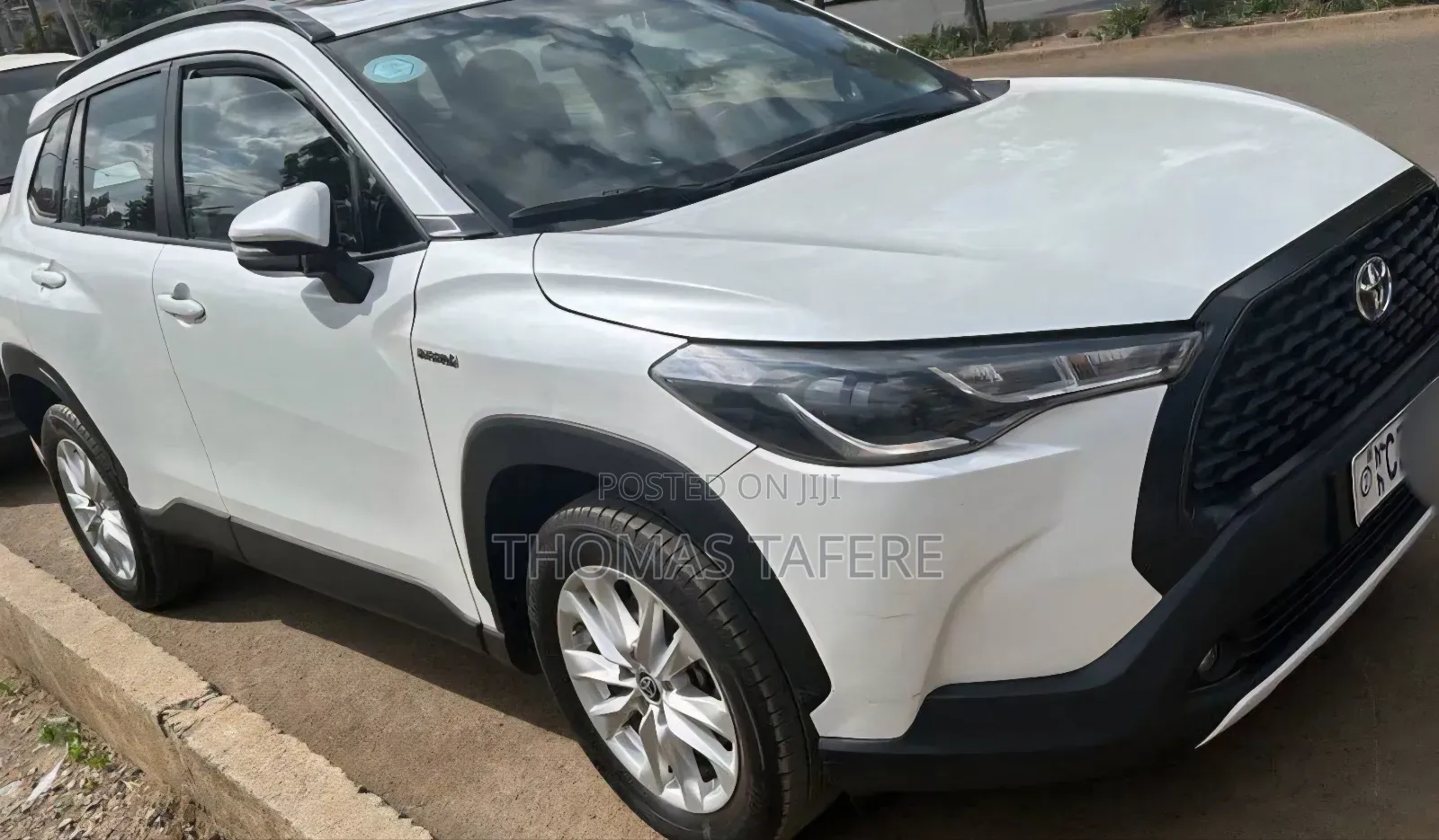 Toyota Corolla Cross Hybrid 2023 White