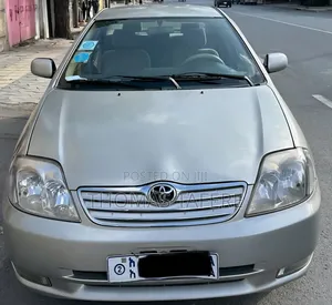 Photo - Toyota Corolla 2003 Beige