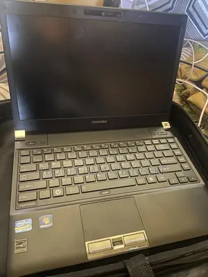 Laptop Toshiba Portege R830 4GB Intel Core I5 HDD 500GB