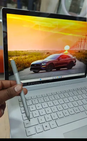 New Laptop Microsoft Surface Book 2 16GB Intel Core I7 SSD 512GB