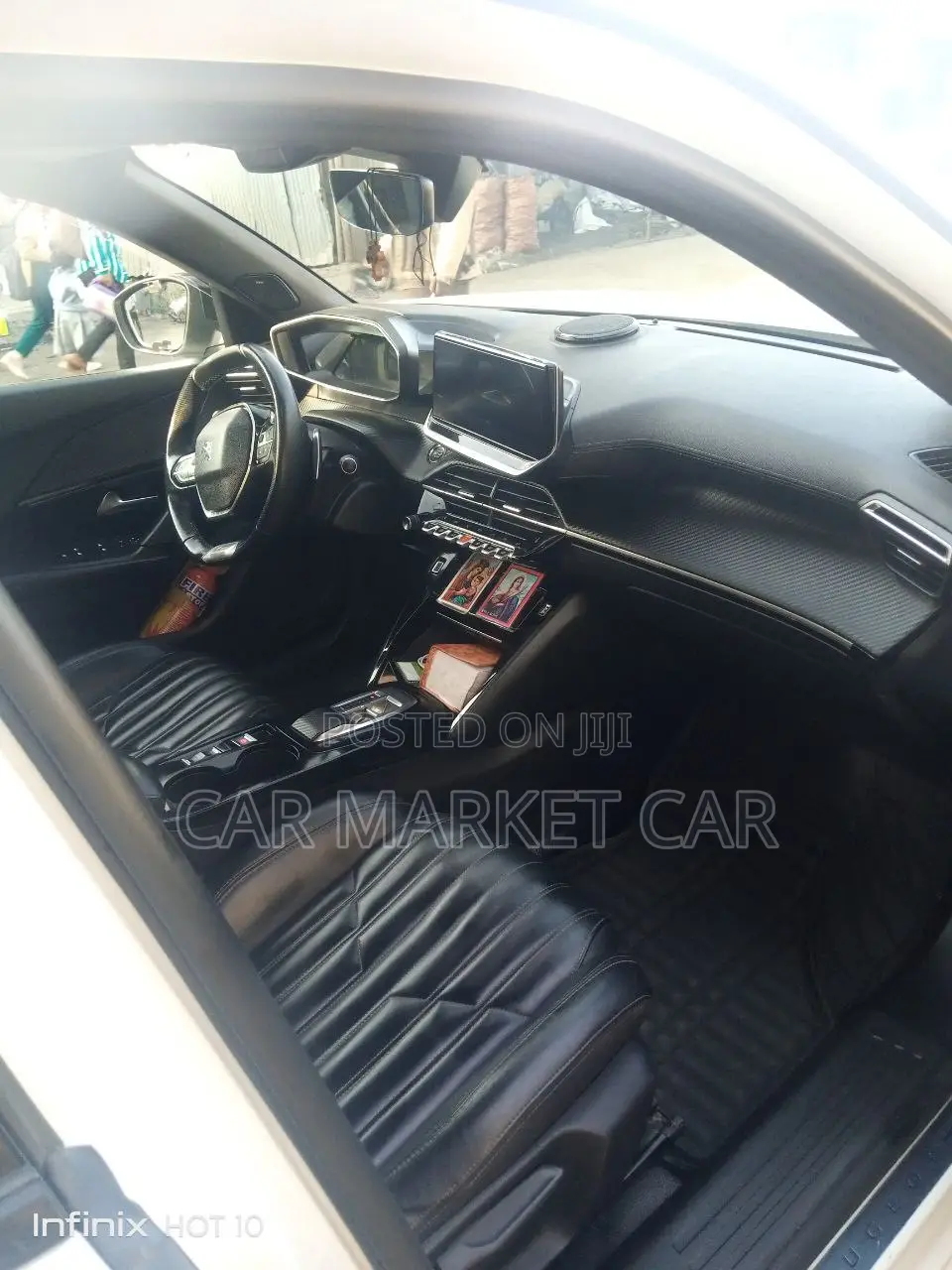 Peugeot 2008 2022 White