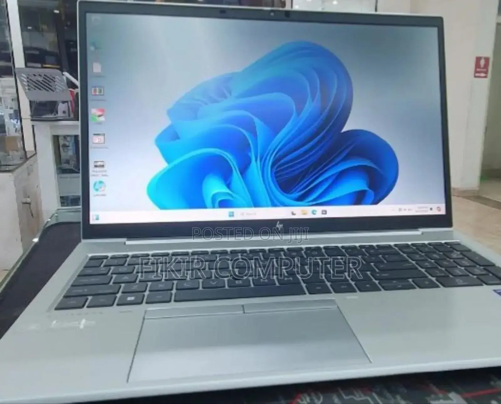 New Laptop HP EliteBook 850 G8 16GB Intel Core I7 SSD 512GB
