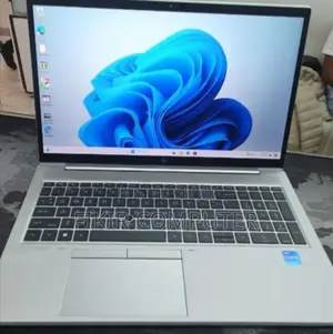 New Laptop HP EliteBook 850 G8 16GB Intel Core I7 SSD 512GB