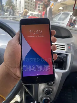 Photo - Apple iPhone 7 Plus 32 GB