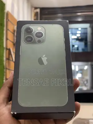 New Apple iPhone 13 Pro 256 GB Green