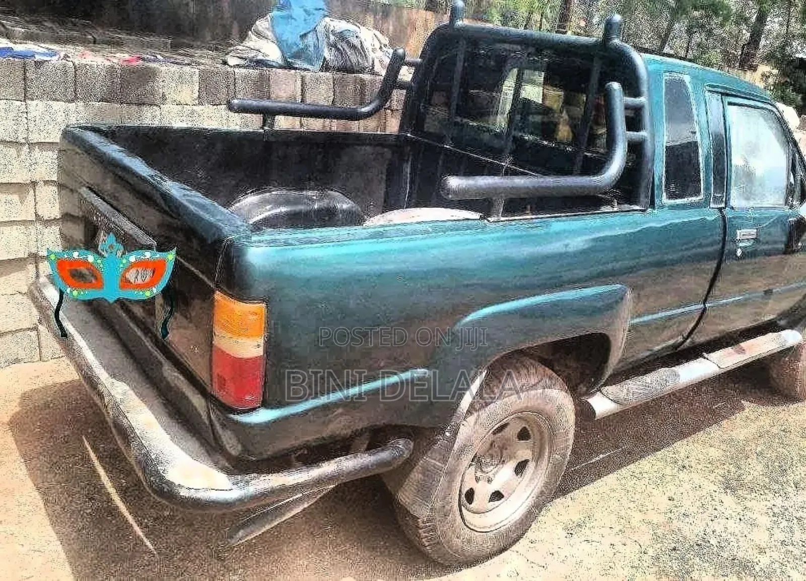 Toyota Hilux 2000 1984 Green