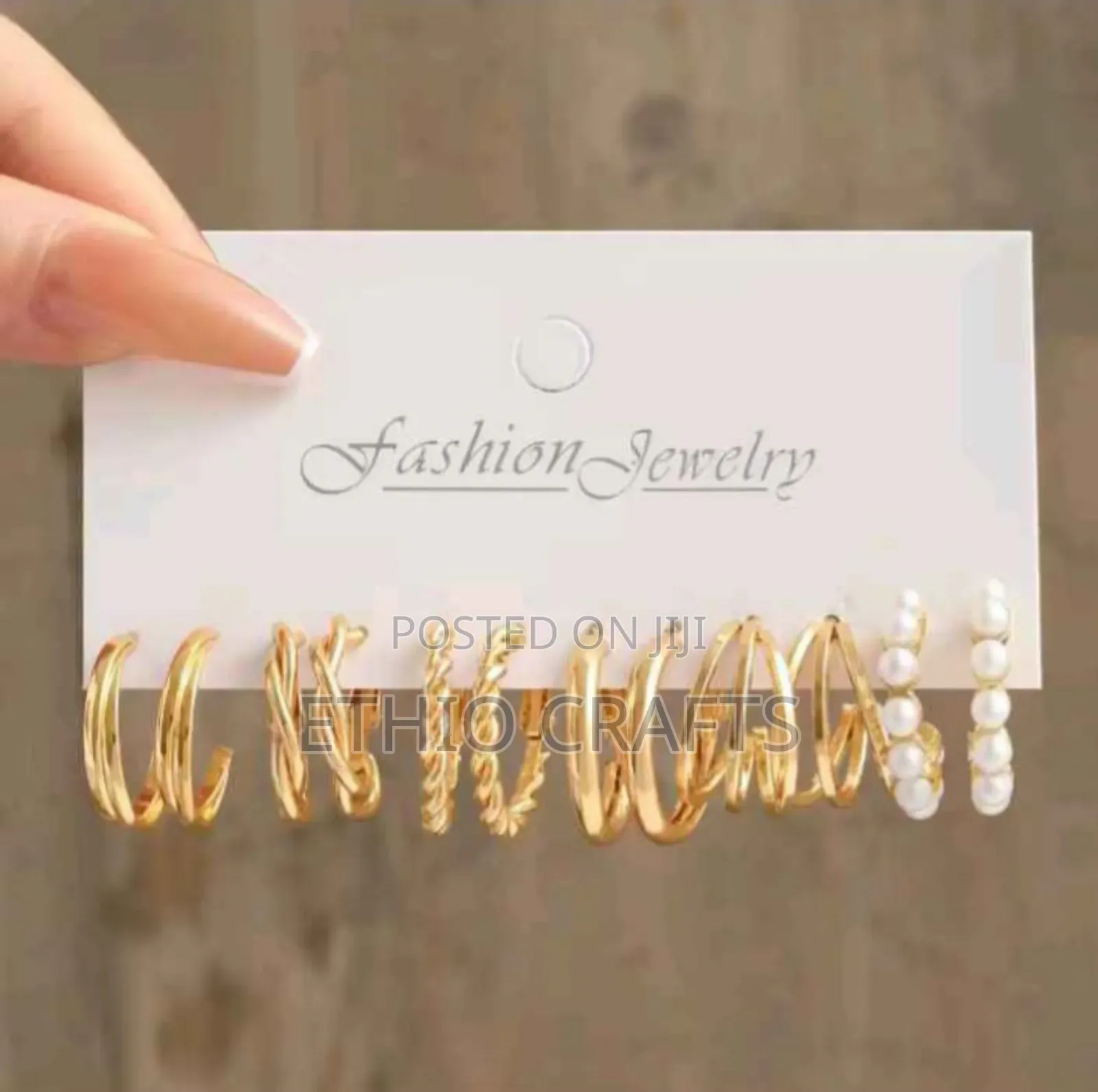 Earrings (ጆሮ ጌጥ)