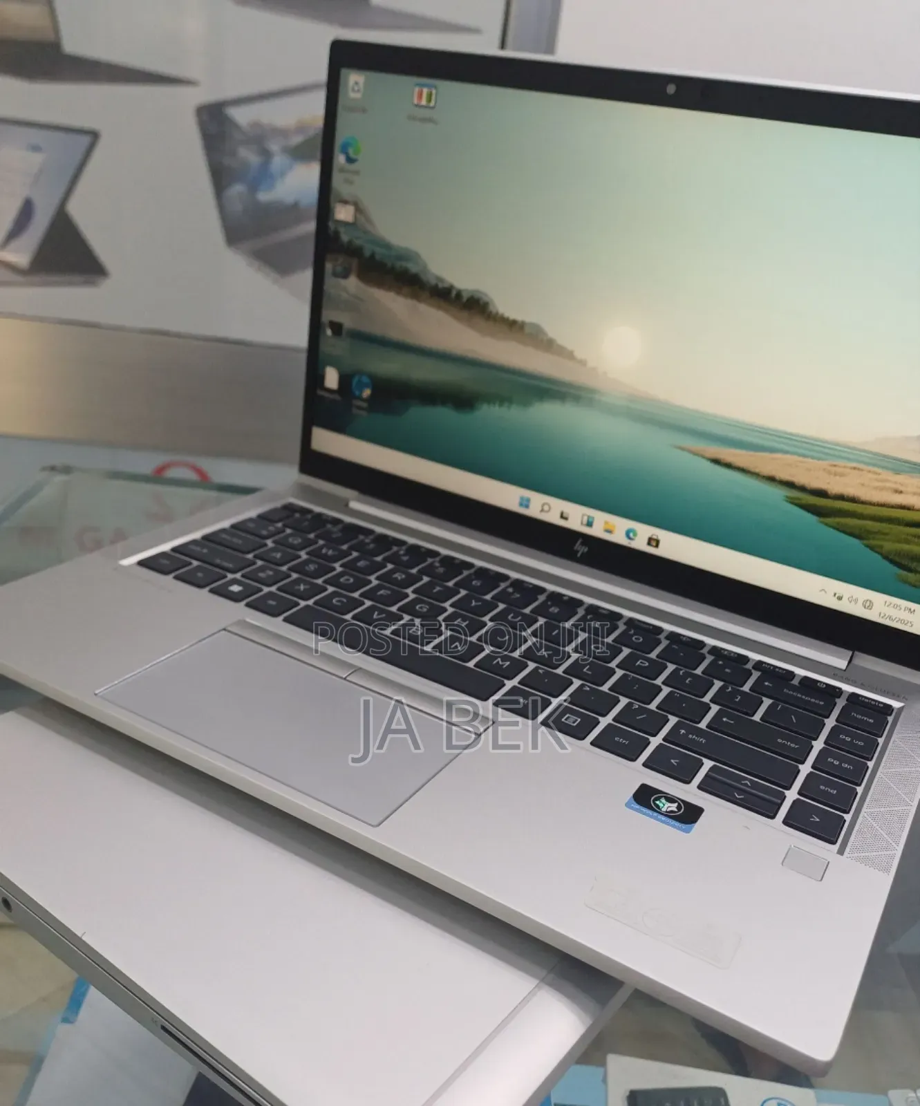 New Laptop HP EliteBook 840 G8 16GB Intel Core I7 SSD 512GB