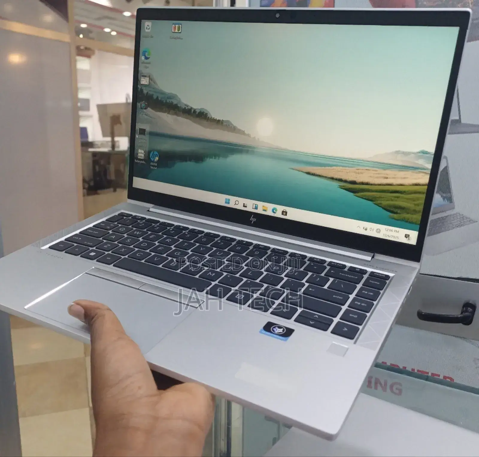 New Laptop HP EliteBook 840 G8 16GB Intel Core I7 SSD 512GB